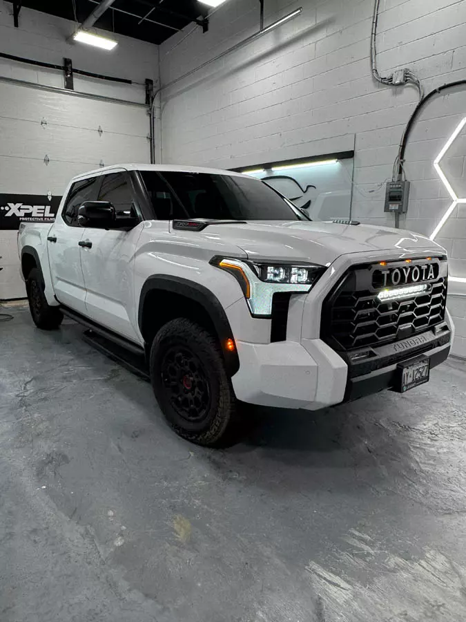 Professional car window tint installation Hamilton Ontario